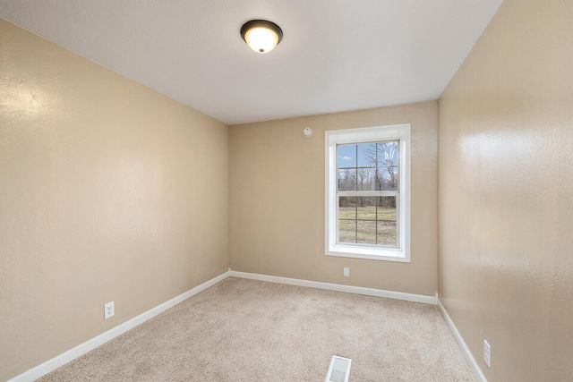 2225 N Farm Road 81, Springfield, MO 65802