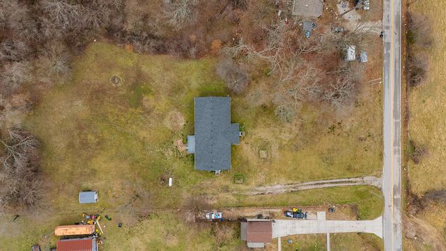 2225 N Farm Road 81, Springfield, MO 65802