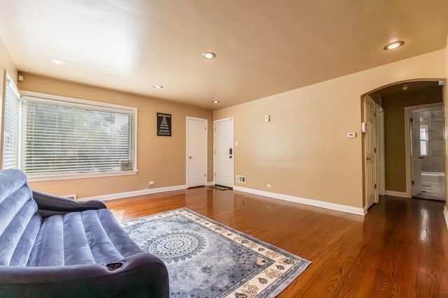 7922 S Ellis Avenue, Chicago, IL 60619