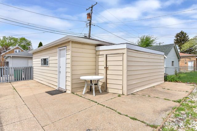 3834 WISCONSIN Avenue, Berwyn, IL 60402