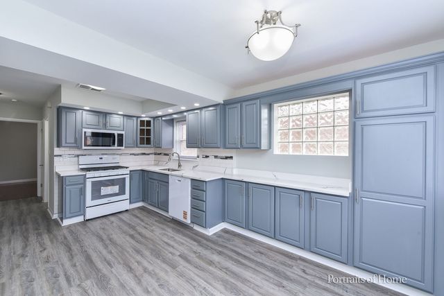 3834 WISCONSIN Avenue, Berwyn, IL 60402