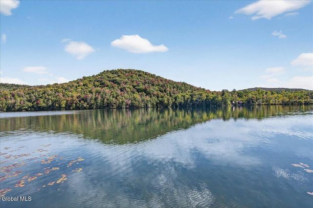 143 Green Lake Road, Caroga, NY 12032