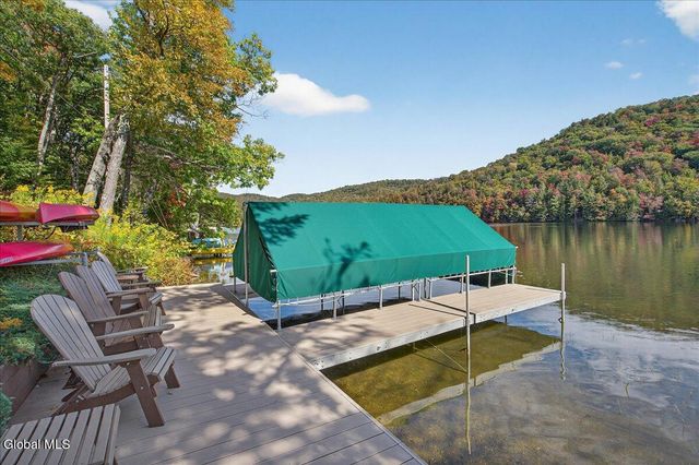 143 Green Lake Road, Caroga, NY 12032