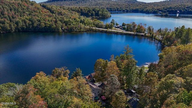 143 Green Lake Road, Caroga, NY 12032