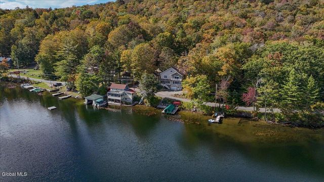 143 Green Lake Road, Caroga, NY 12032