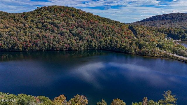 143 Green Lake Road, Caroga, NY 12032