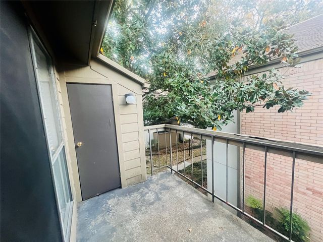 10047 Westpark Drive 46, Houston, TX 77042