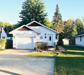 2317 Norman Avenue, Norton Shores, MI 49441