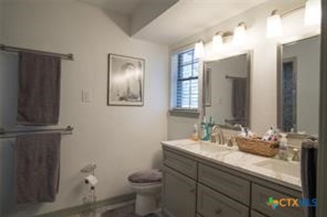 221 County Road 4748, Kempner, TX 76539