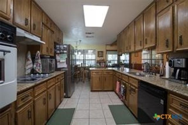 221 County Road 4748, Kempner, TX 76539