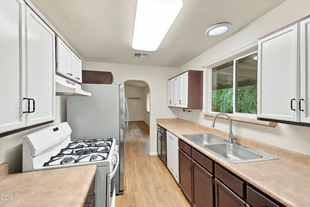 1207 NE Madrone, Grants Pass, OR 97526