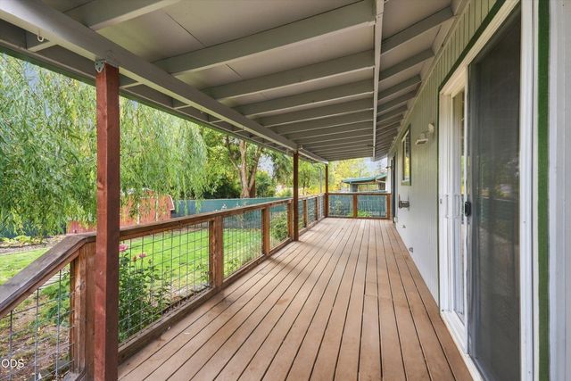 1207 NE Madrone, Grants Pass, OR 97526