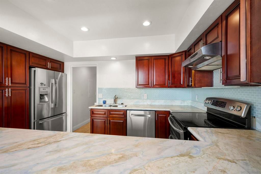 Image 16 of property listing at 3634 7th Avenue 14F, San Diego, CA 92103