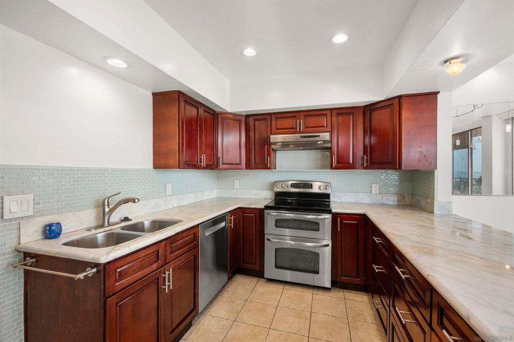 Image 17 of property listing at 3634 7th Avenue 14F, San Diego, CA 92103