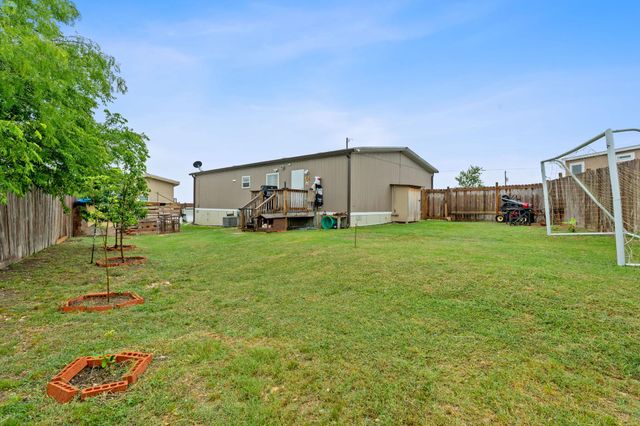 121 Fate CT, Kyle, TX 78640