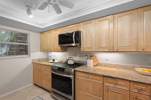 1269 DOCKSIDE PLACE 115, Sarasota, FL 34242