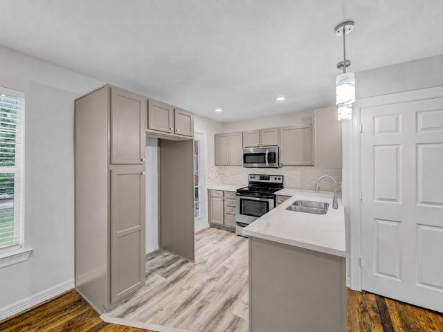 4814 Bradford Drive 4814B, Dallas, TX 75219