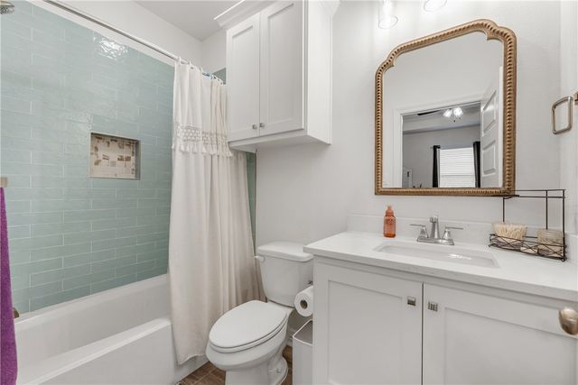 4217 Skylar Drive, College Station, TX 77845