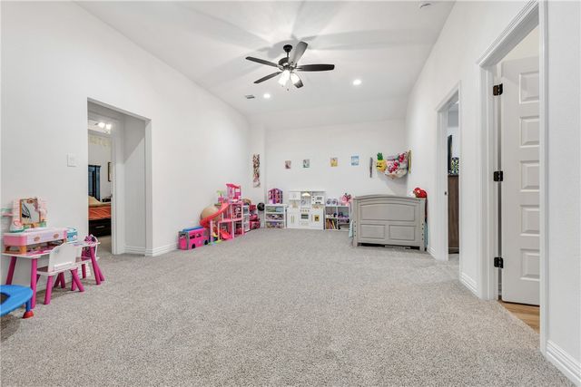 4217 Skylar Drive, College Station, TX 77845