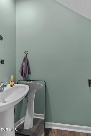 573 Cliff Street, Morristown, TN 37814