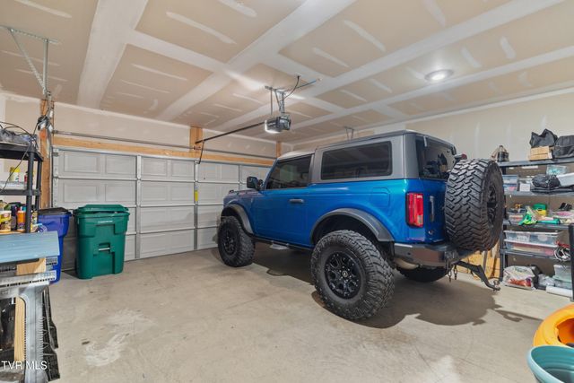 573 Cliff Street, Morristown, TN 37814