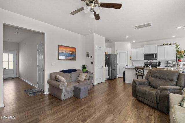 573 Cliff Street, Morristown, TN 37814