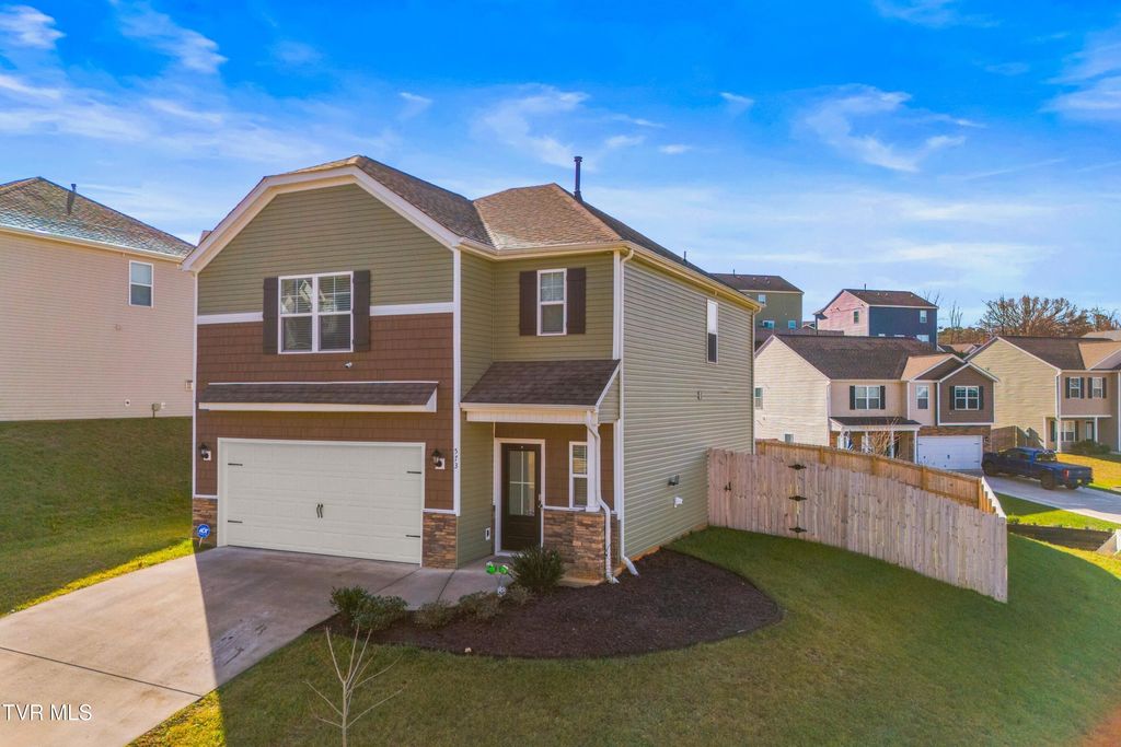 573 Cliff Street, Morristown, TN 37814