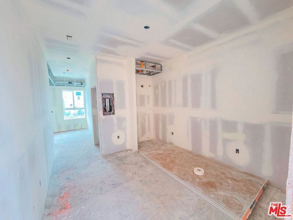 320 N Mountain View Avenue, Los Angeles, CA 90026 — photo 4
