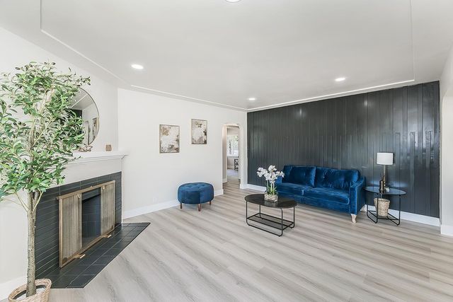 5383 Easterby Drive N, Fresno, CA 93727