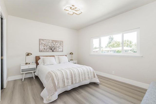 5383 Easterby Drive N, Fresno, CA 93727
