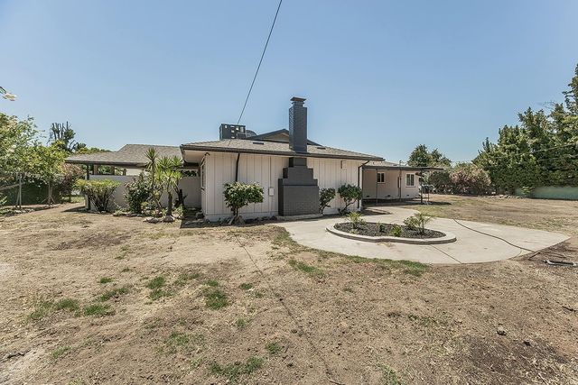 5383 Easterby Drive N, Fresno, CA 93727