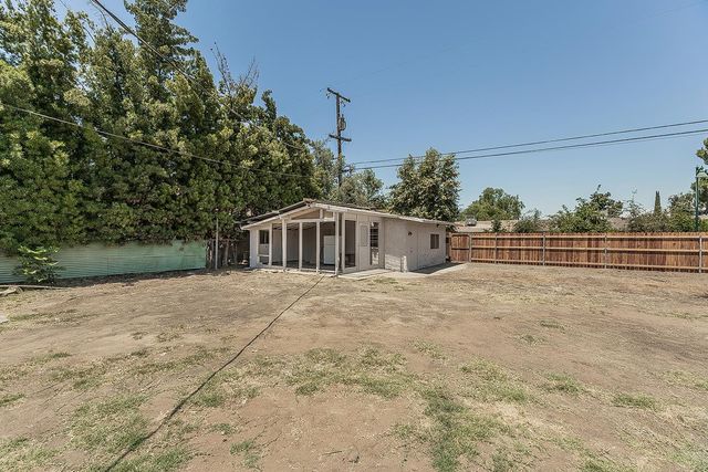 5383 Easterby Drive N, Fresno, CA 93727