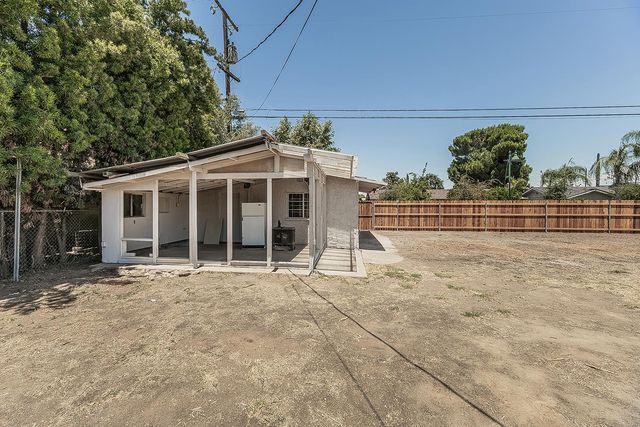 5383 Easterby Drive N, Fresno, CA 93727