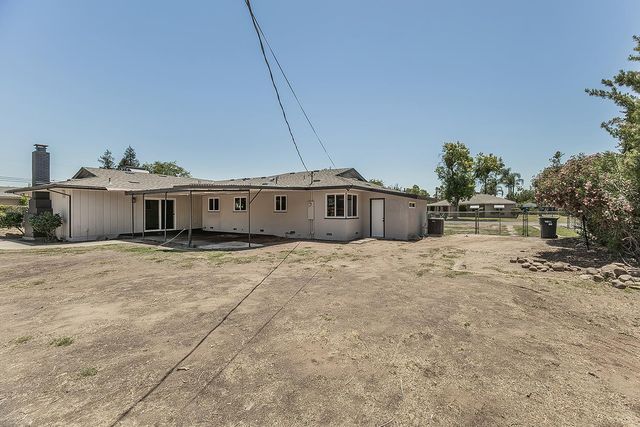 5383 Easterby Drive N, Fresno, CA 93727