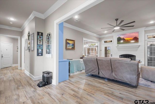 212 Pecan Park Dr, Bullard, TX 75757