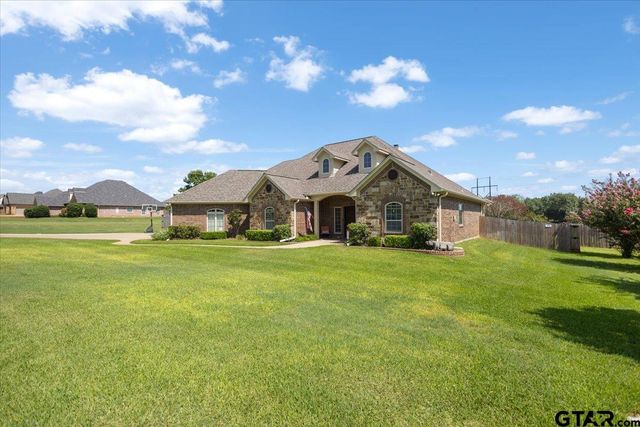 212 Pecan Park Dr, Bullard, TX 75757