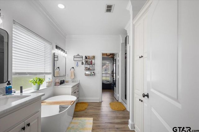 212 Pecan Park Dr, Bullard, TX 75757