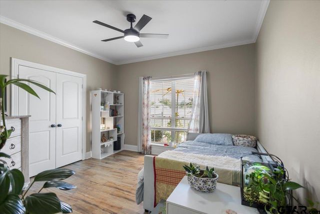 212 Pecan Park Dr, Bullard, TX 75757