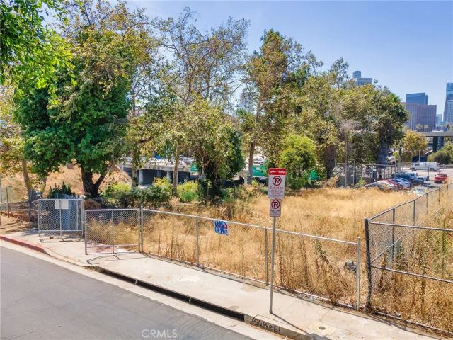 1014 Bartlett, Los Angeles, CA 90012