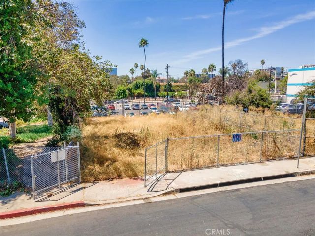 1014 Bartlett, Los Angeles, CA 90012