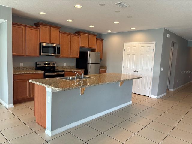 4982 LONDON CREEK PLACE, Kissimmee, FL 34758