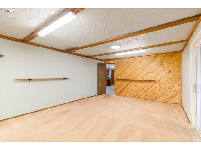 2245 Se WENDY Dr, Gresham, OR 97080