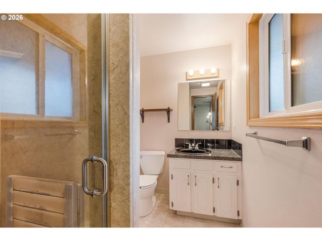 2245 Se WENDY Dr, Gresham, OR 97080