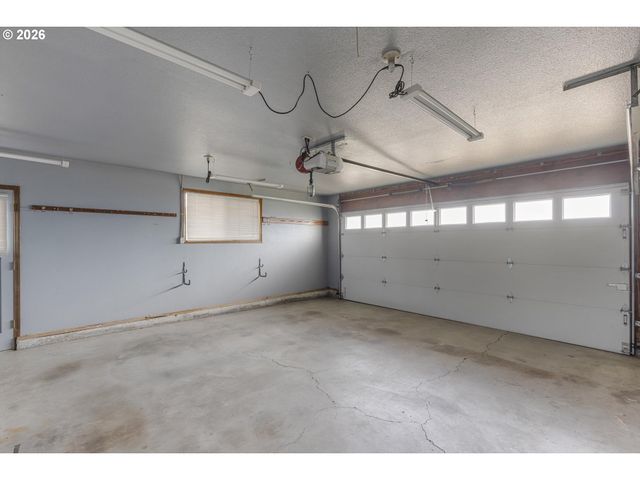 2245 Se WENDY Dr, Gresham, OR 97080