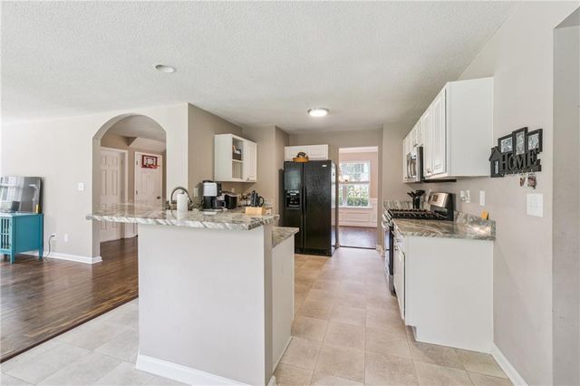 6555 Glen Pond Trace, Cumming, GA 30028