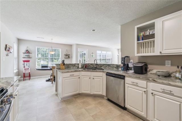 6555 Glen Pond Trace, Cumming, GA 30028