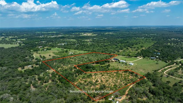 410 Green Acre DR, Dale, TX 78616