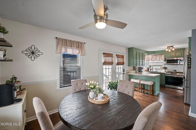 903 Lochhaven Boulevard, Maumee, OH 43537