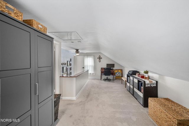 903 Lochhaven Boulevard, Maumee, OH 43537