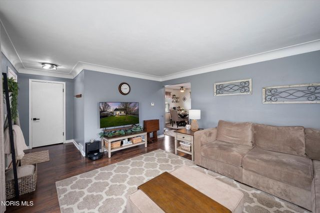 903 Lochhaven Boulevard, Maumee, OH 43537